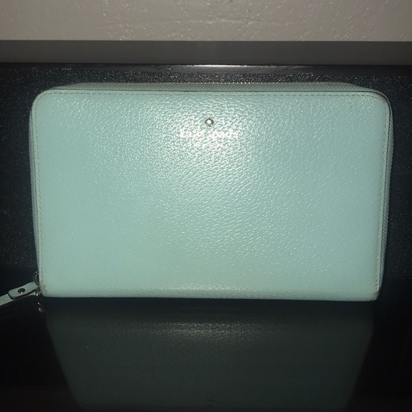 kate spade Handbags - Gently used Kate Spade Travel Wallet!